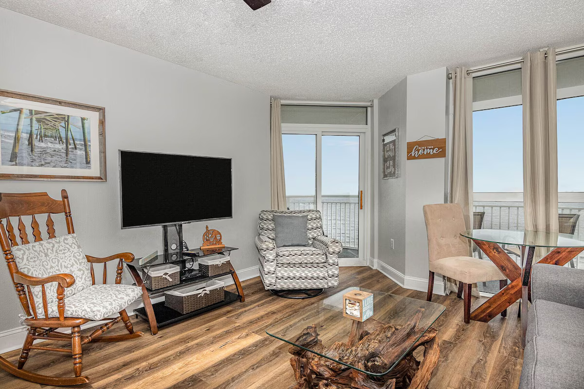 DOUBLE CONDO 4 - 6 SLEEPS