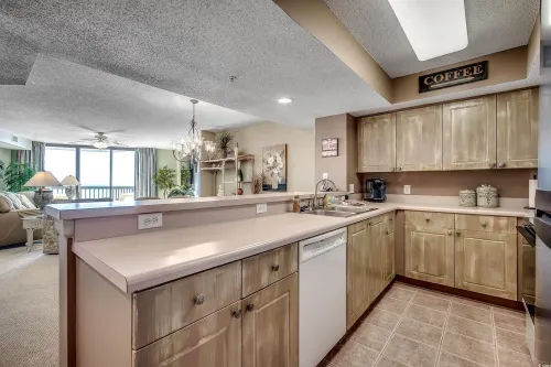 a8b7ae041e1f32cb7551f8a30c80f879-uncropped_scaled_within_1536_1152