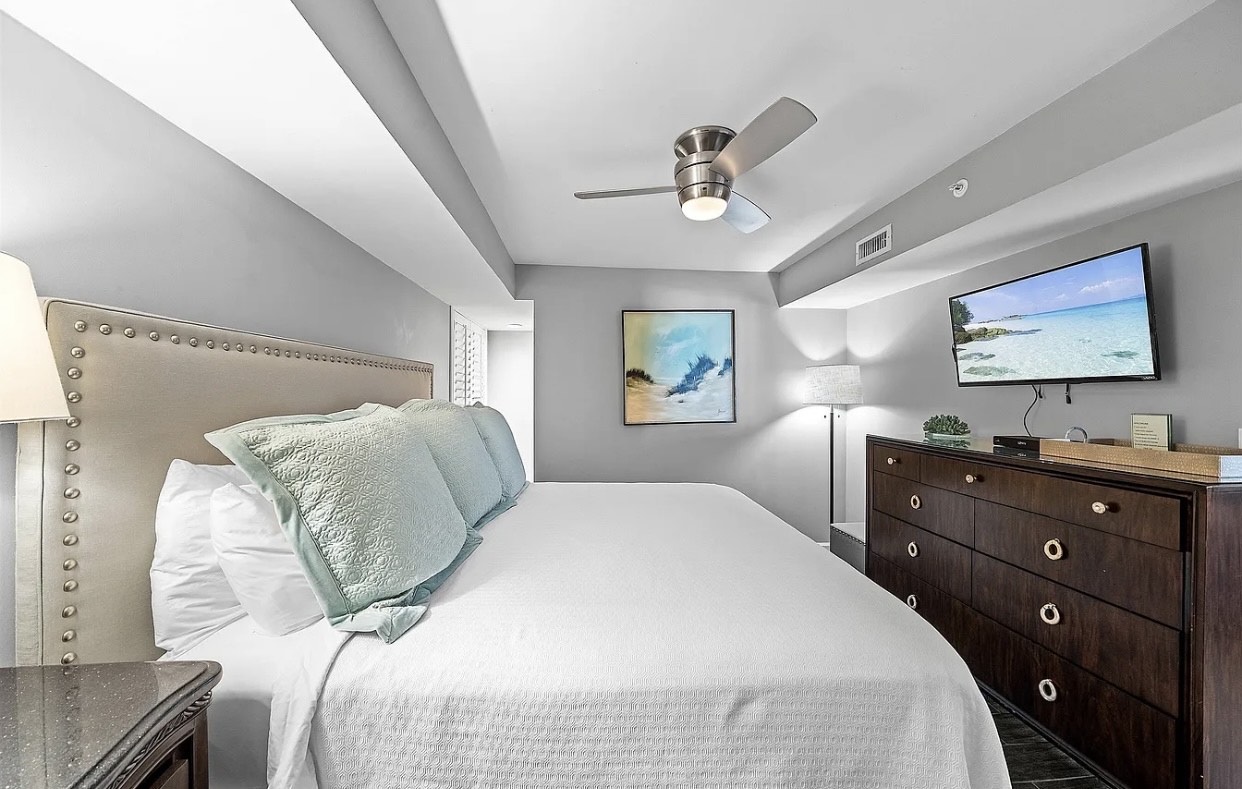 QUAD CONDO